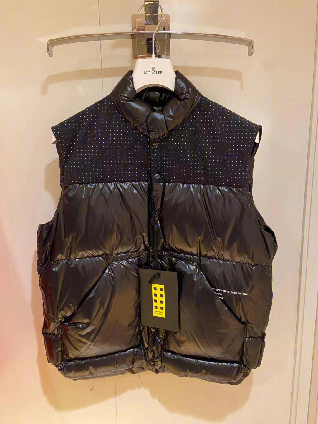 moncler藤原浩合作款这个马甲有点特别820€