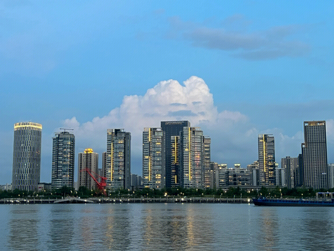 杨浦滨江落日风景