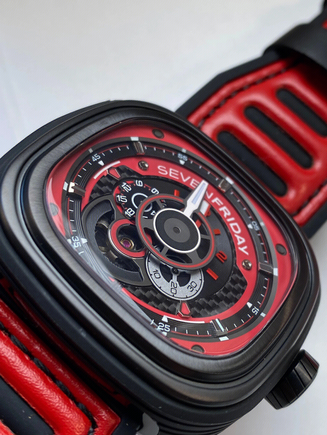 sevenfriday樱花图片