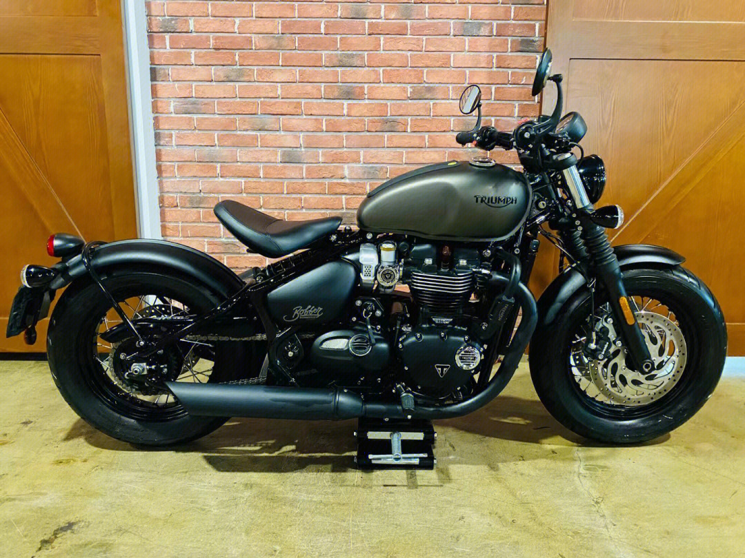 凯旋bobber2021款参数图片