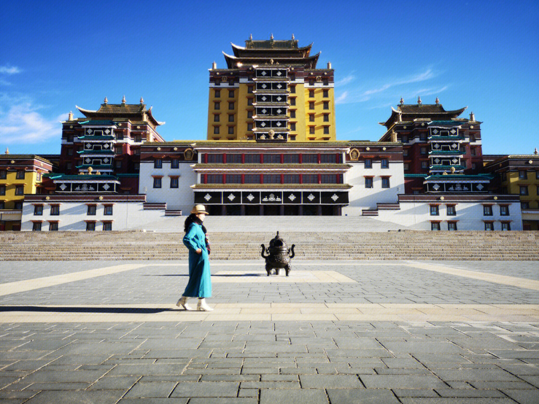 阿坝各莫寺介绍图片