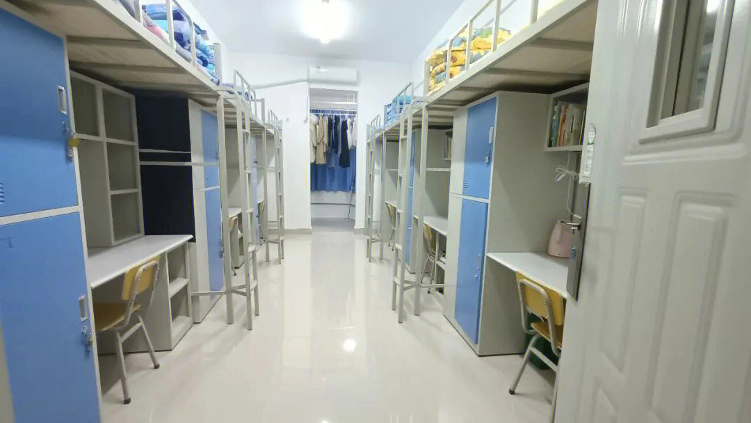 郑州工商学院寝室图片