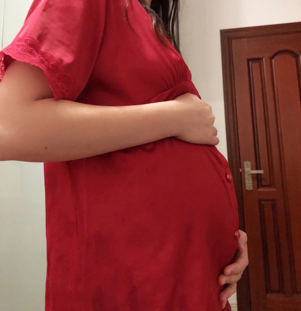 怀孕11周显怀照片图片