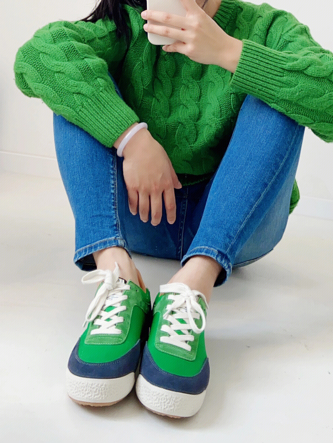 绿色鞋子怎么搭配衣服图片
