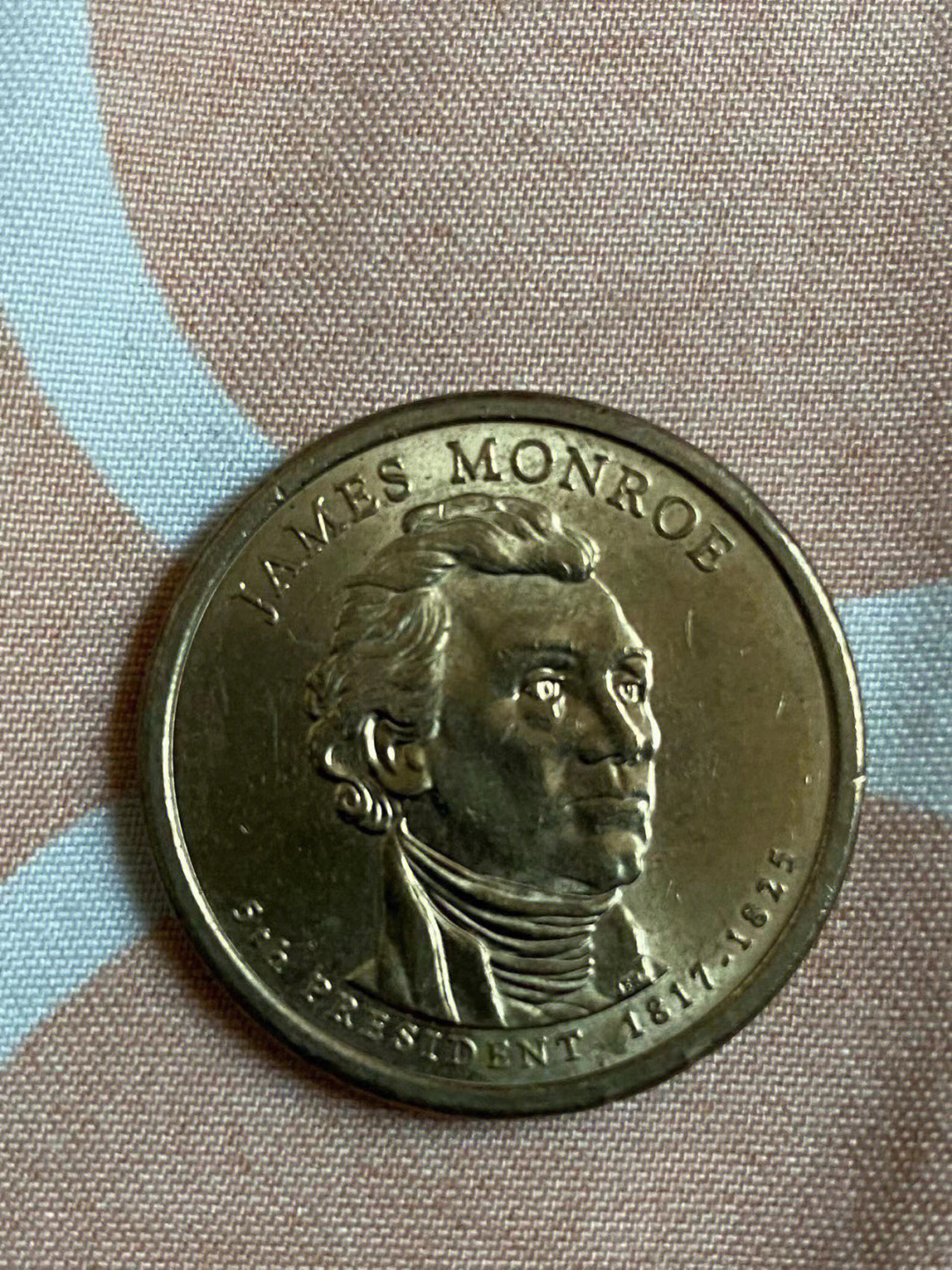 一美元硬币和50美分硬币