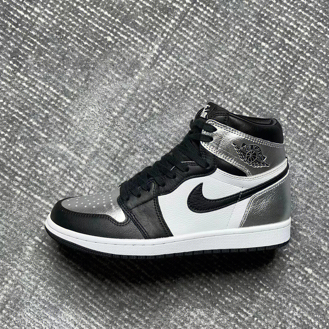 aj1黑银掉漆图片