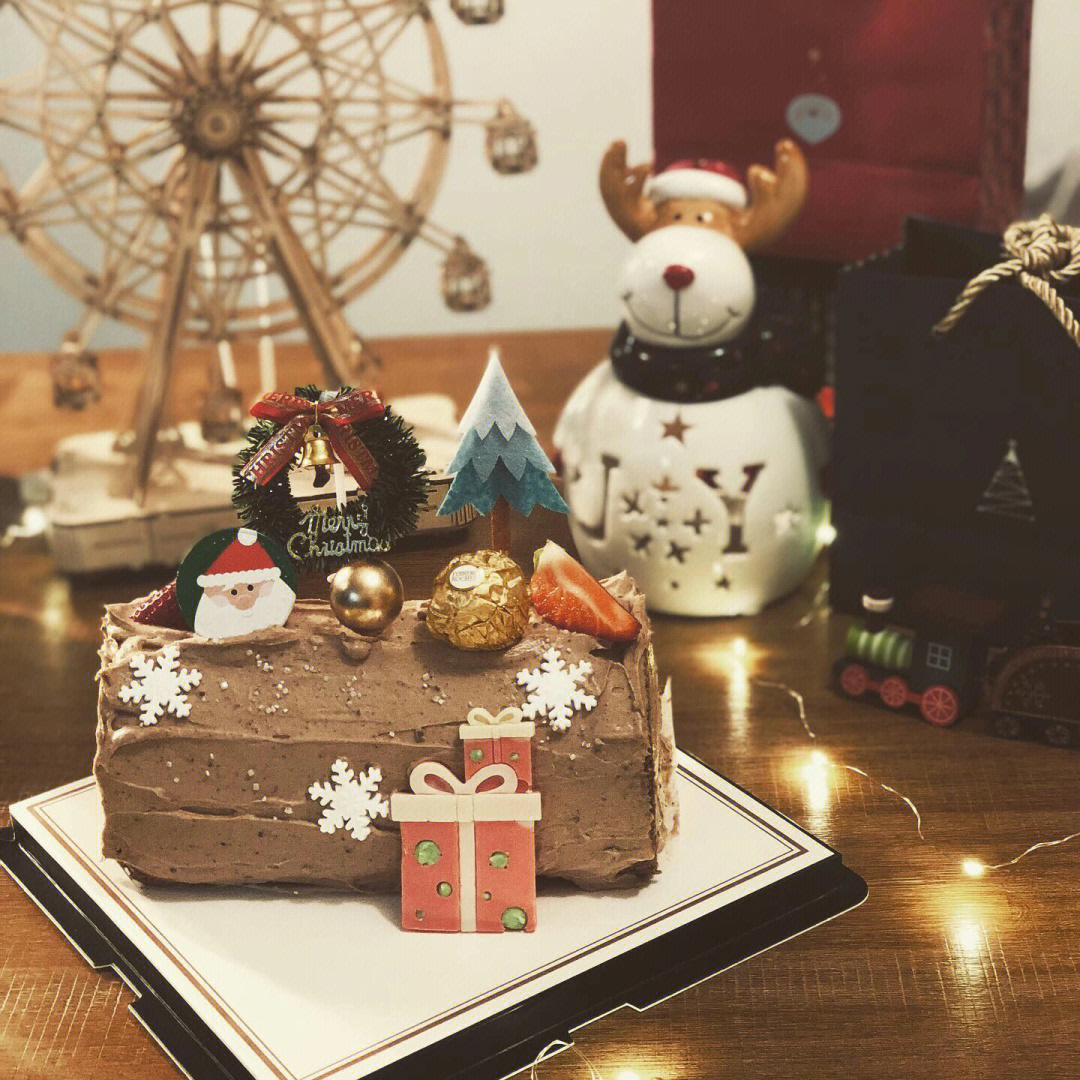 洋果子店圣诞树干蛋糕图片