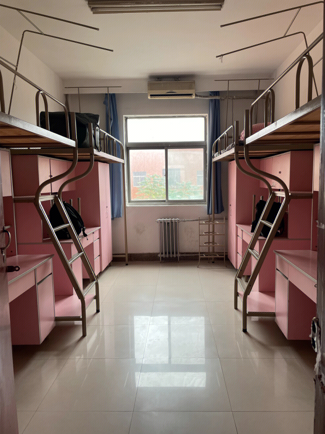 西安枫叶国际学校宿舍图片