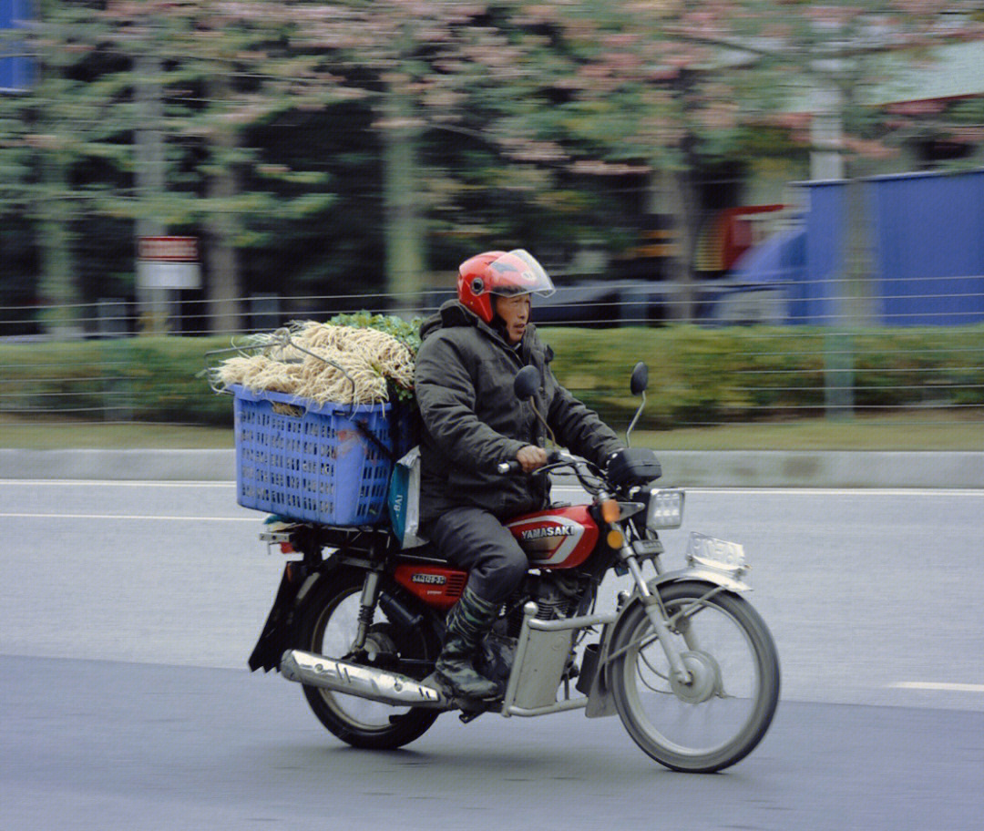 奔波 男人图片