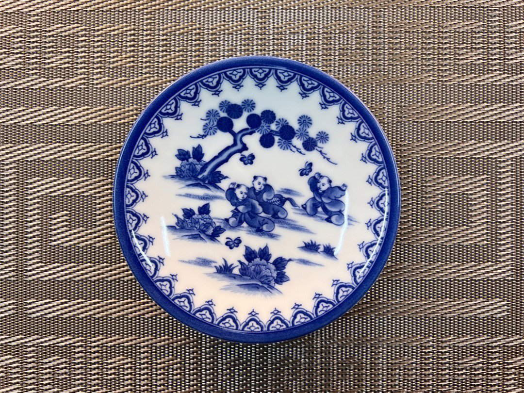 日仿明清风格古伊万里婴戏图青花彩碟