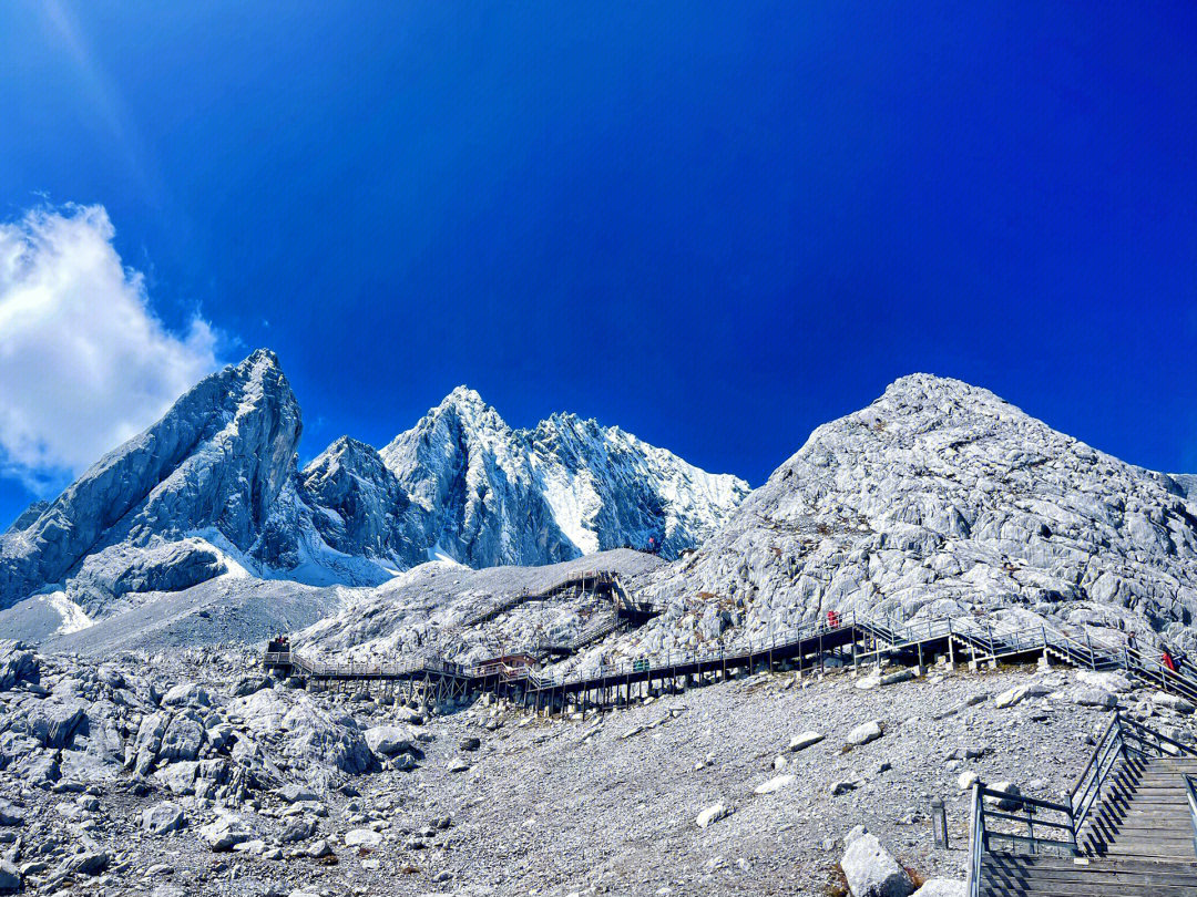 玉龙雪山