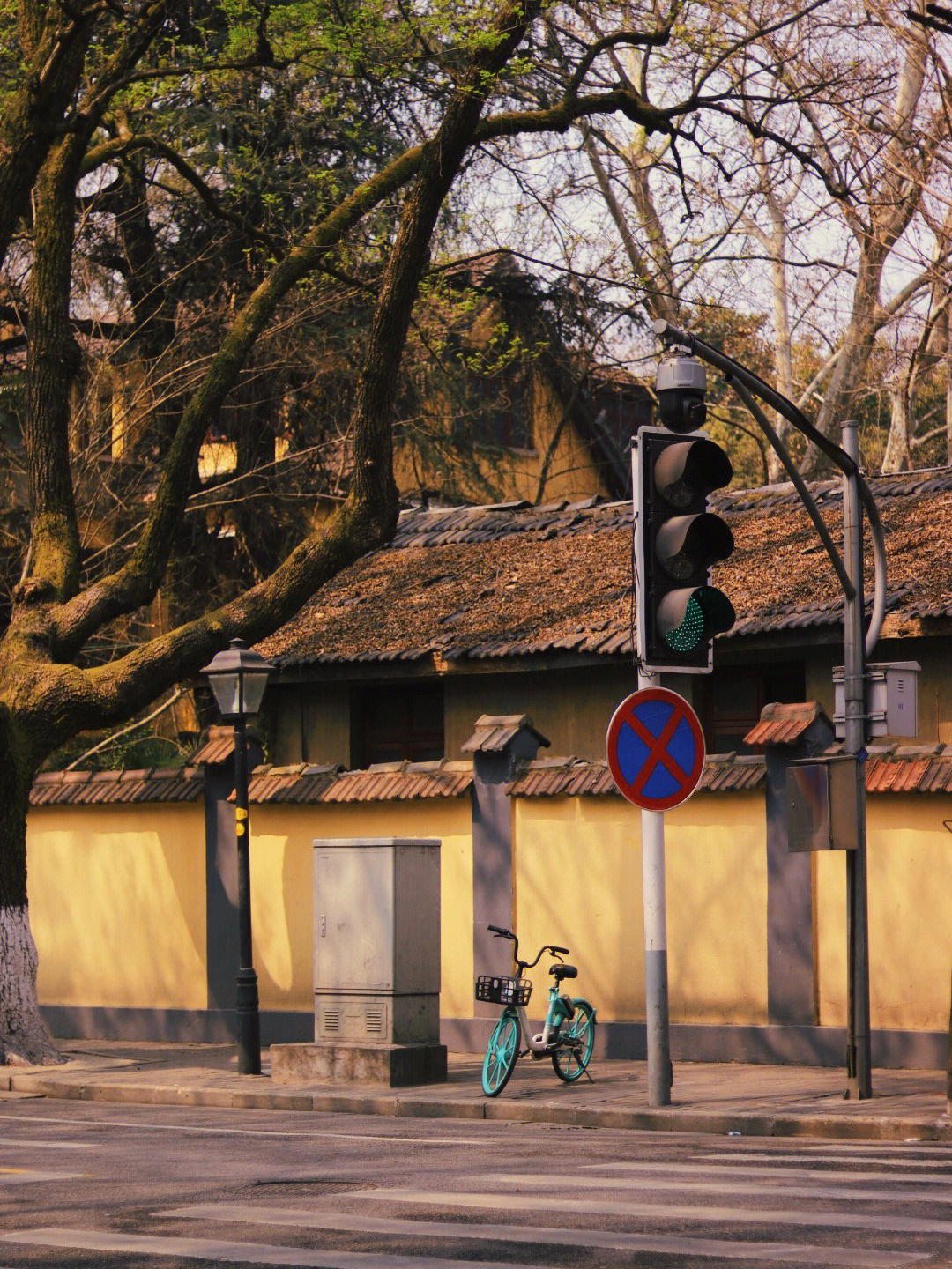 颐和路路牌图片