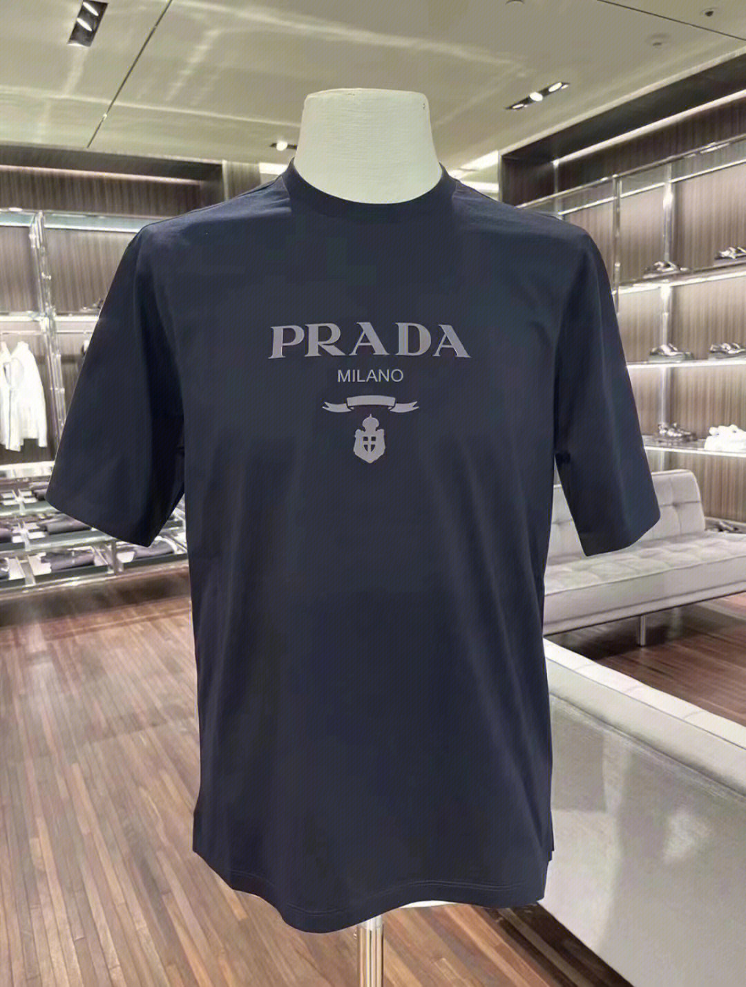 prada新品t恤接受预定