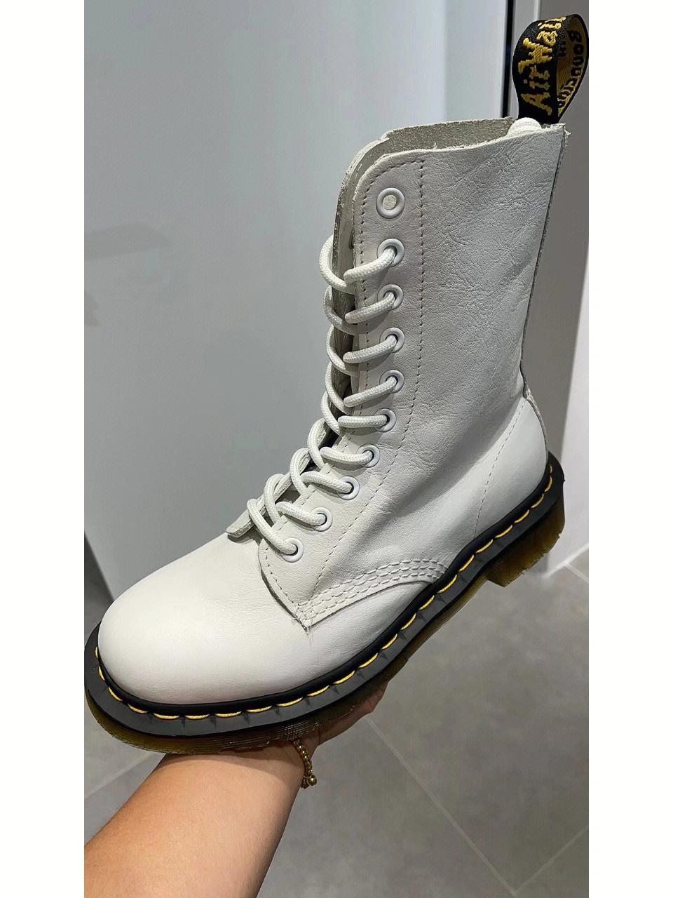 白色马丁靴合集drmartens