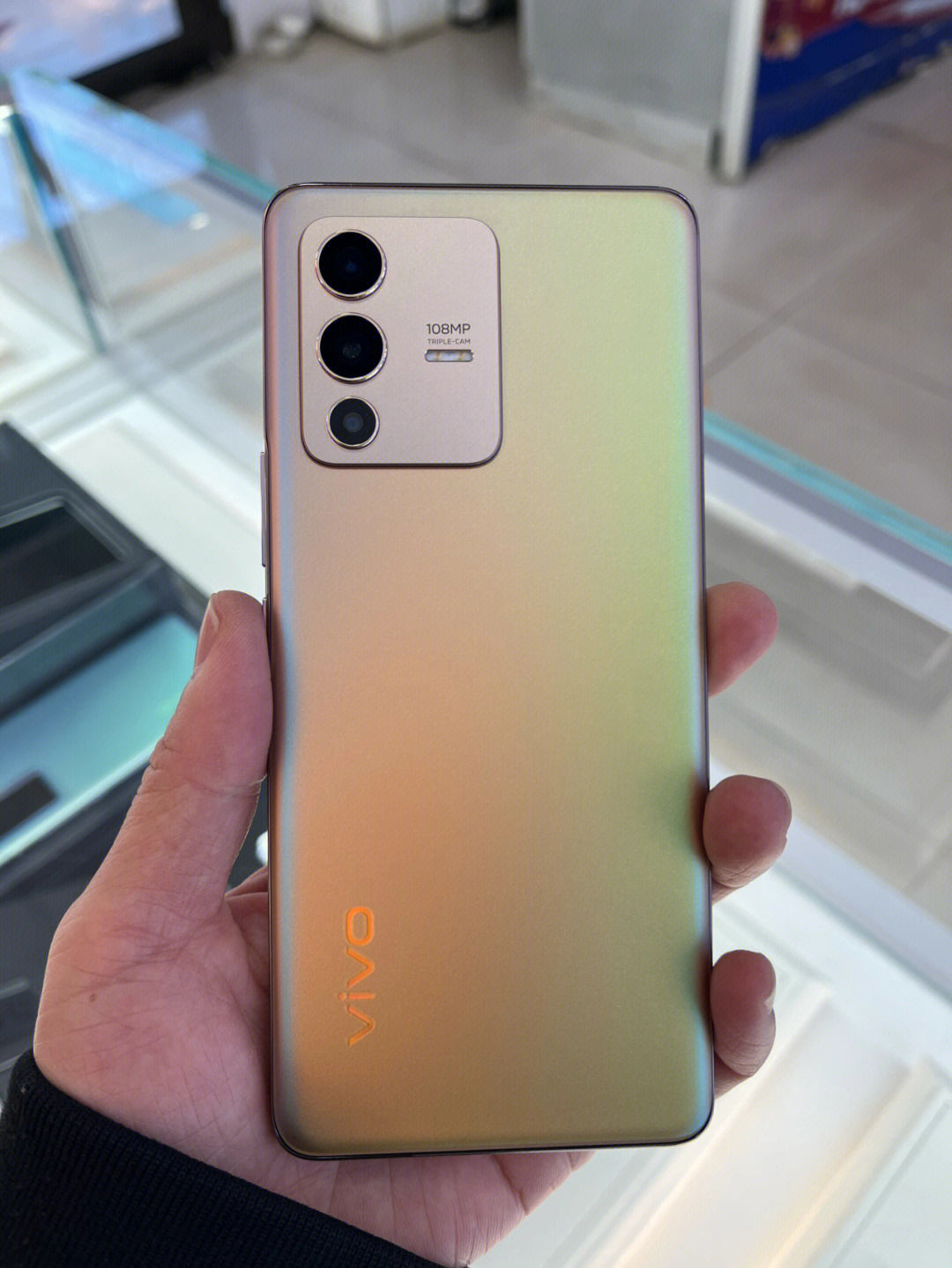 vivo s12pro 暖金色