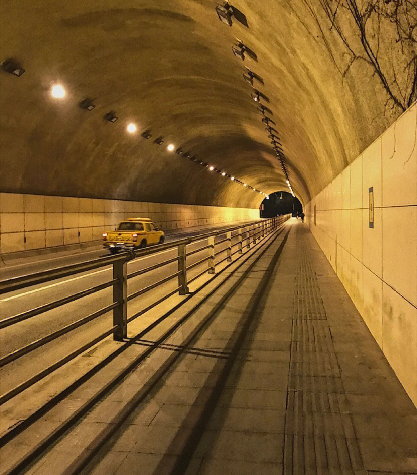 白龙山隧道图片