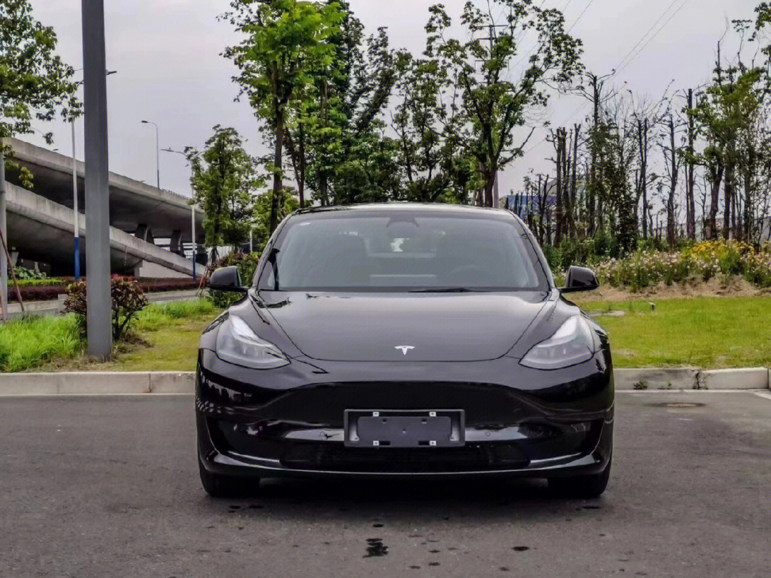 2022年5月特斯拉model3准新车便宜出