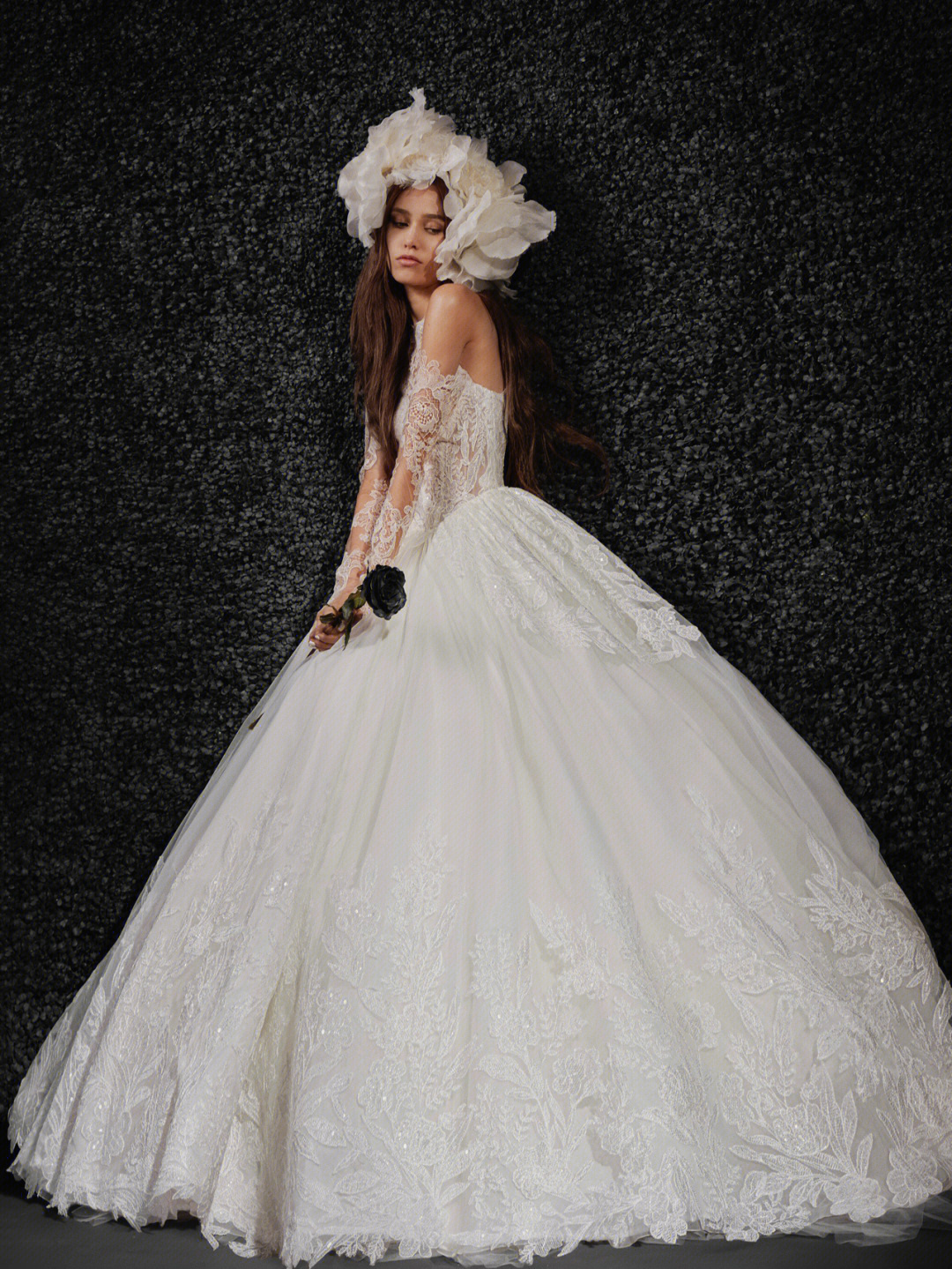 隆重推出全新婚纱品牌 vera wang bride,让每位新娘在婚礼当天都有