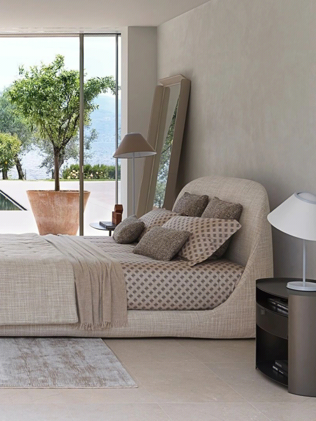 flou卧室家具新品为卧室注入平衡与和谐