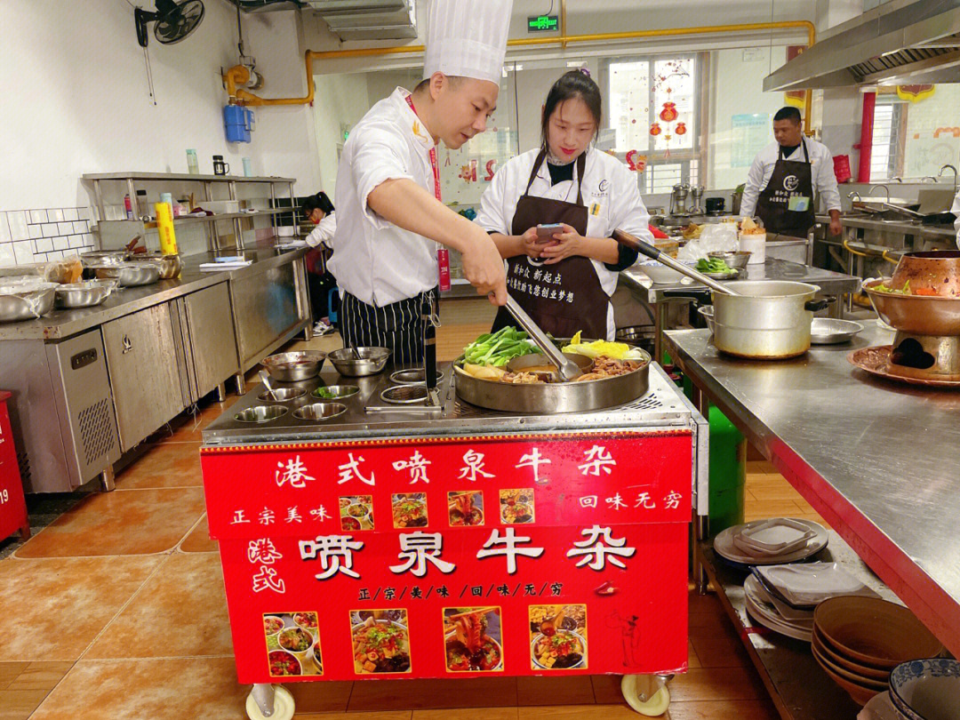 港式喷泉牛杂门头照图片