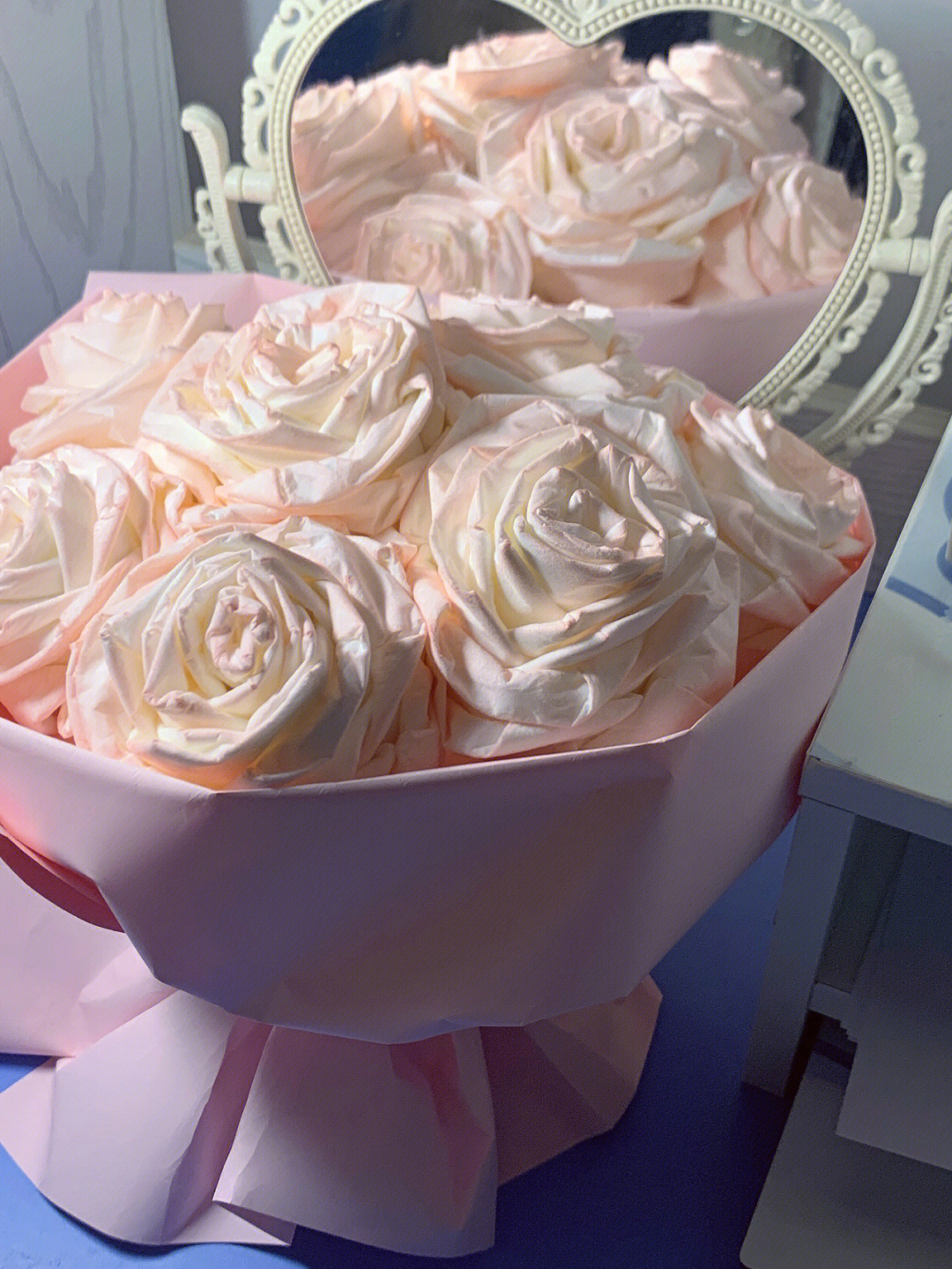 方巾折叠玫瑰花图片