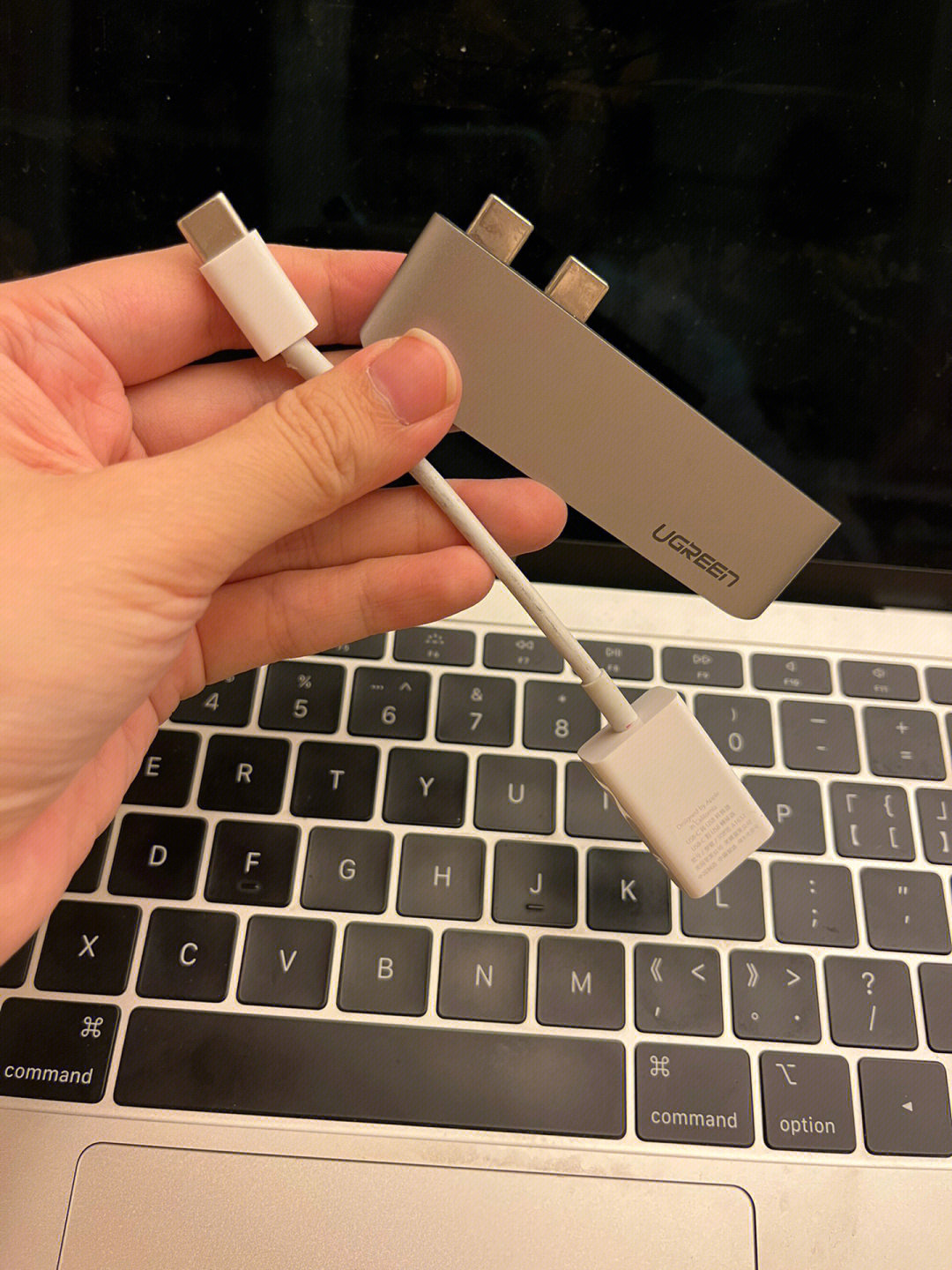 苹果typec转usb转接头漏电bug