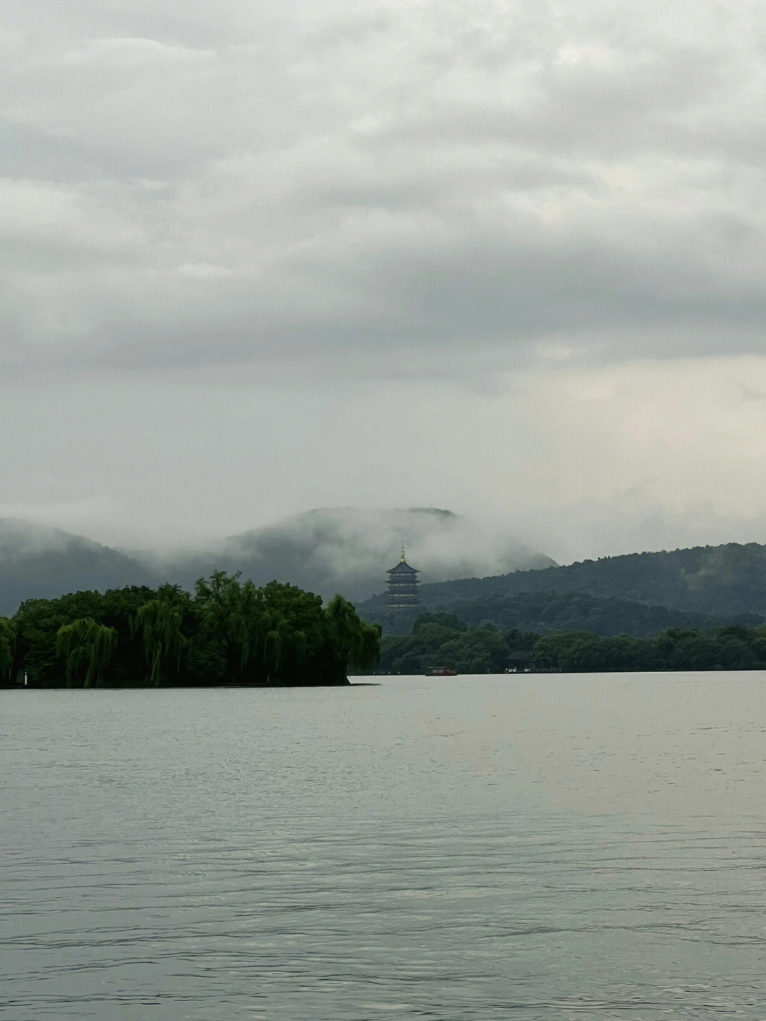 雨后西湖杭州西湖美景