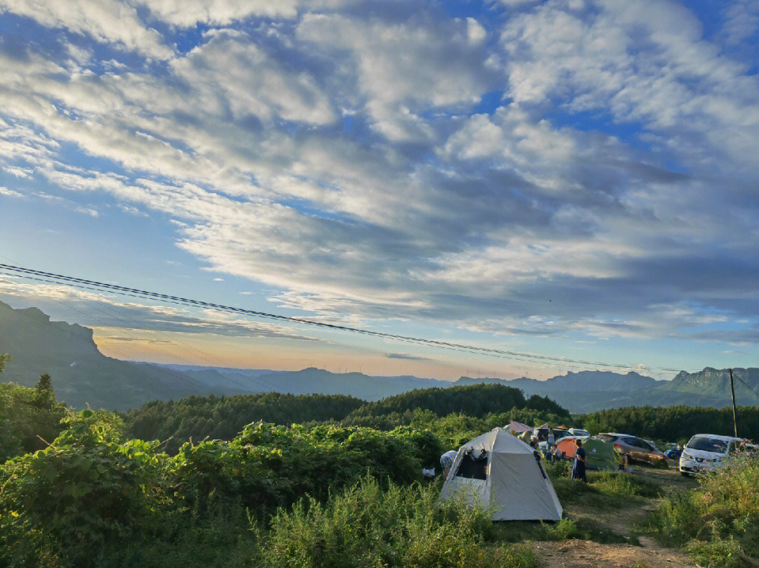 风吹岭露营基地图片