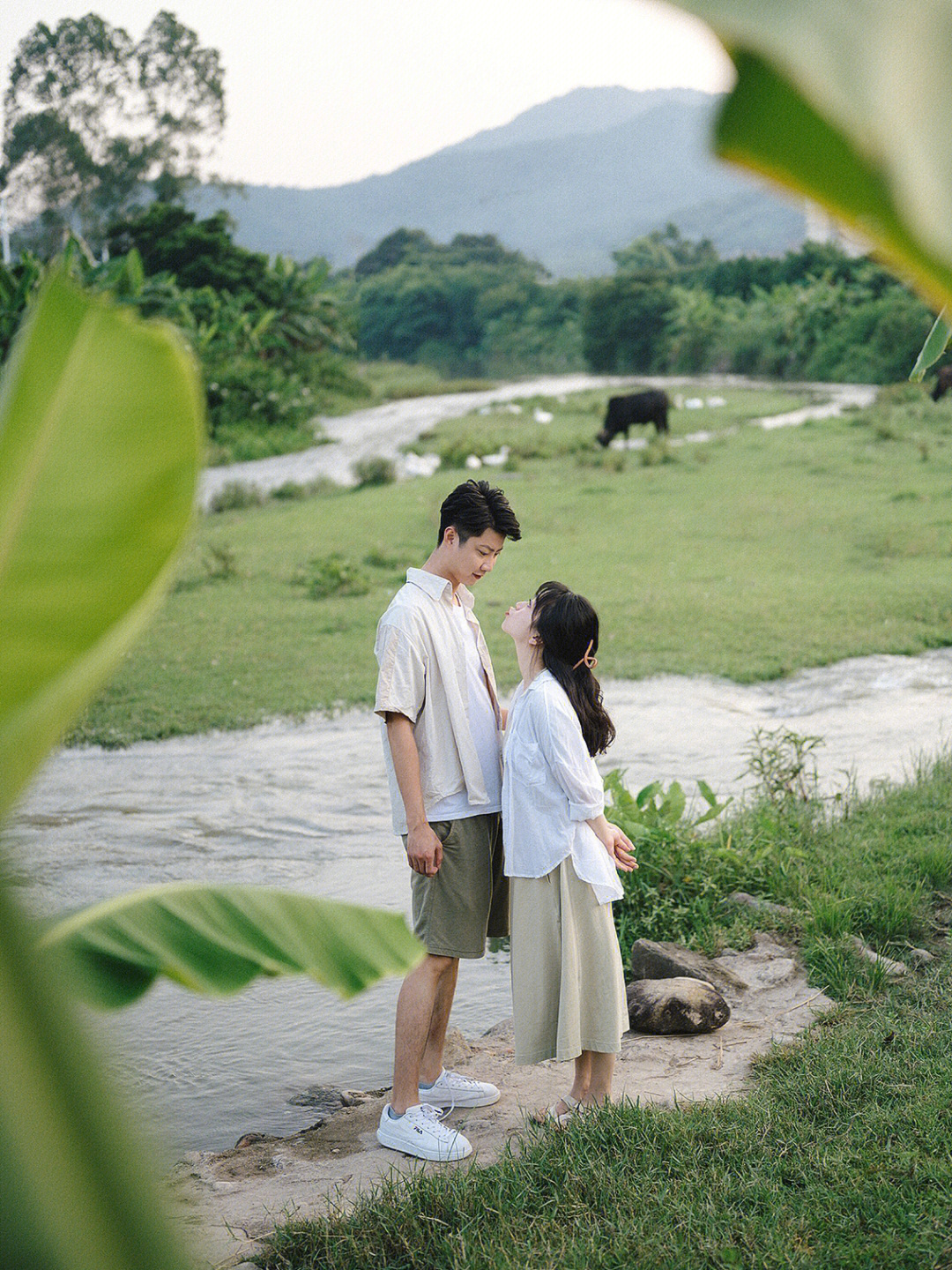 婚纱照里拍一套情侣写真是钱太多吗