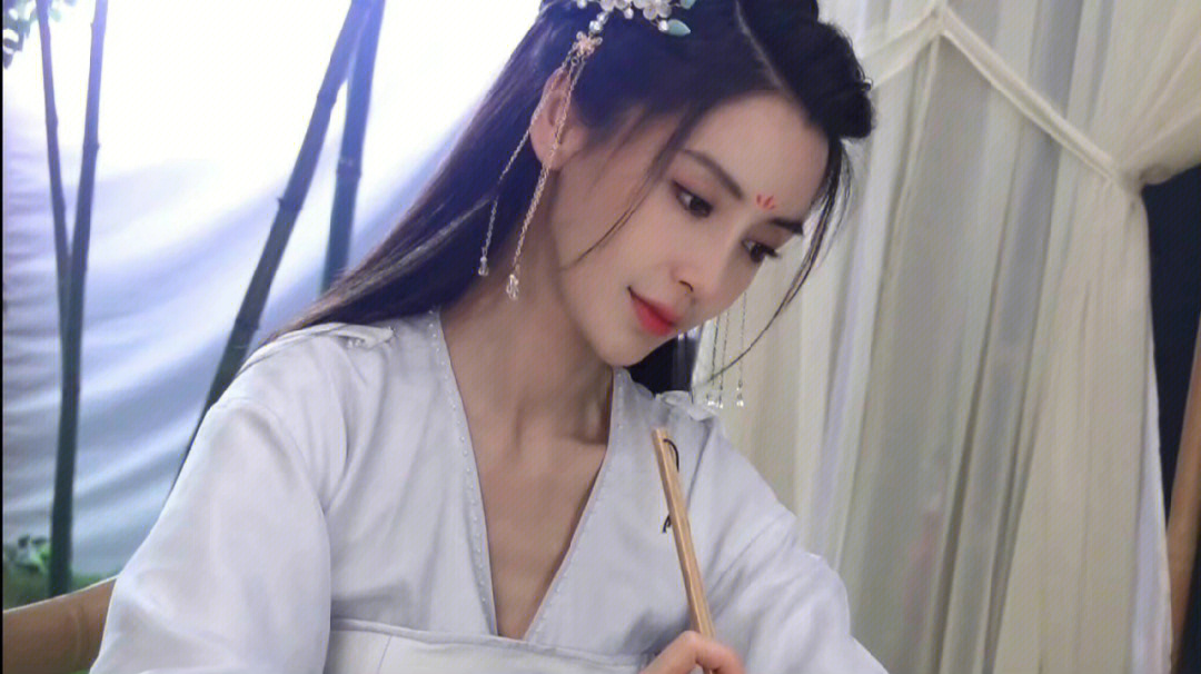 白娉婷晕倒图片