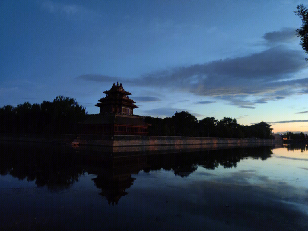 故宫角楼夜景几点亮灯图片