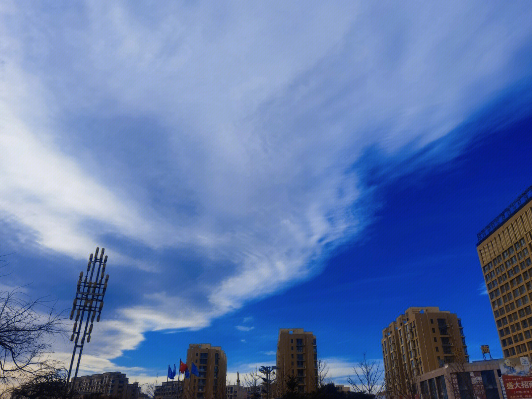 记录天空的第80天遇见对称日