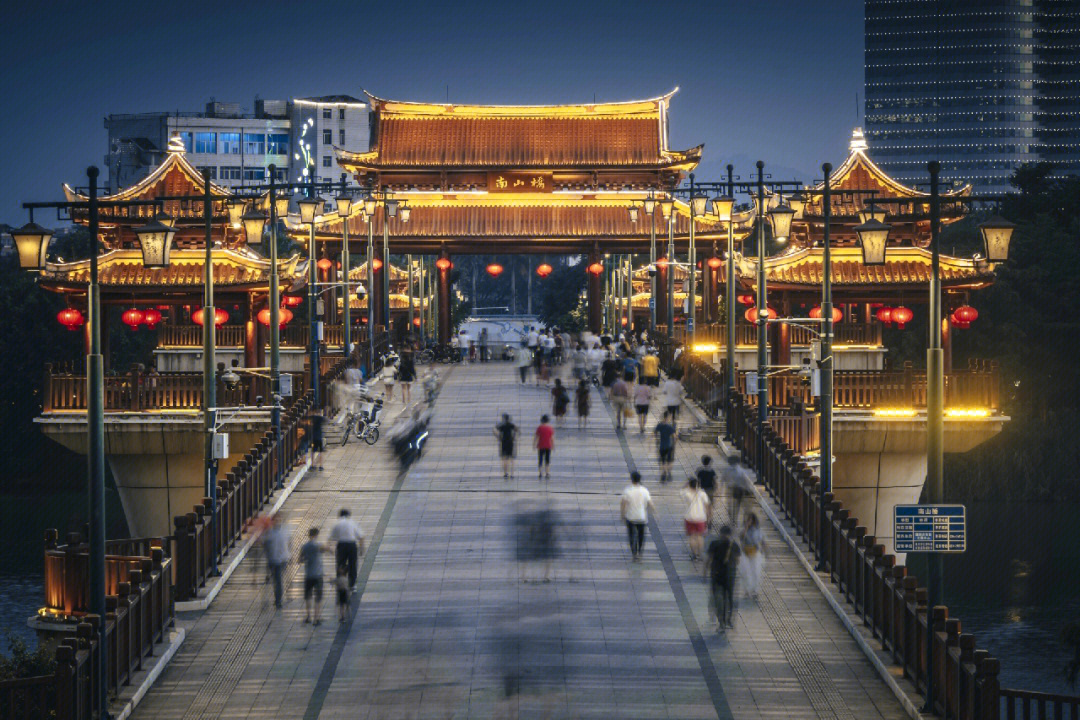 漳州南山桥夜景图片