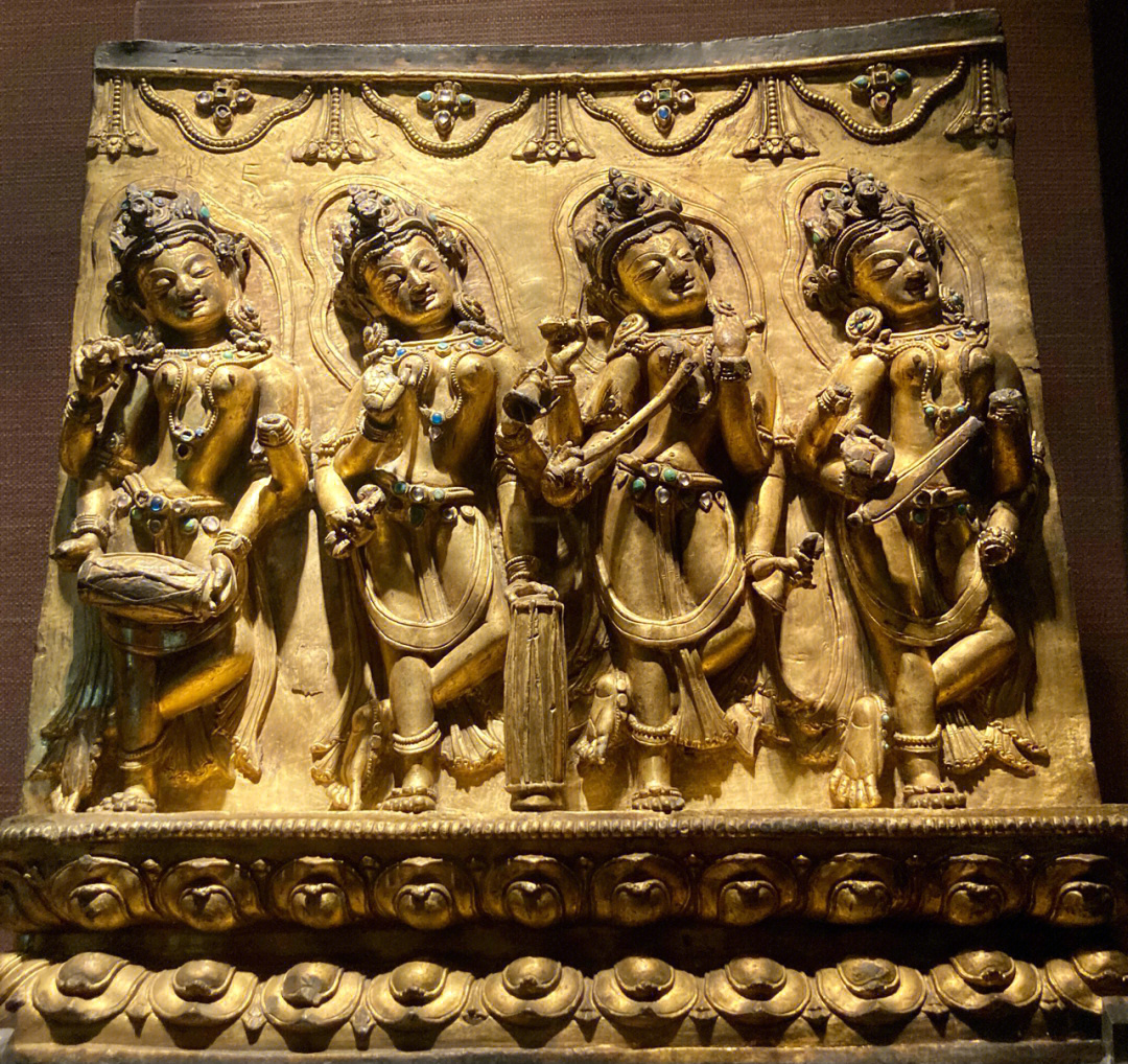 09东方四供养天女为藏传佛教所奉十六位供养天女中的东方四位,左至