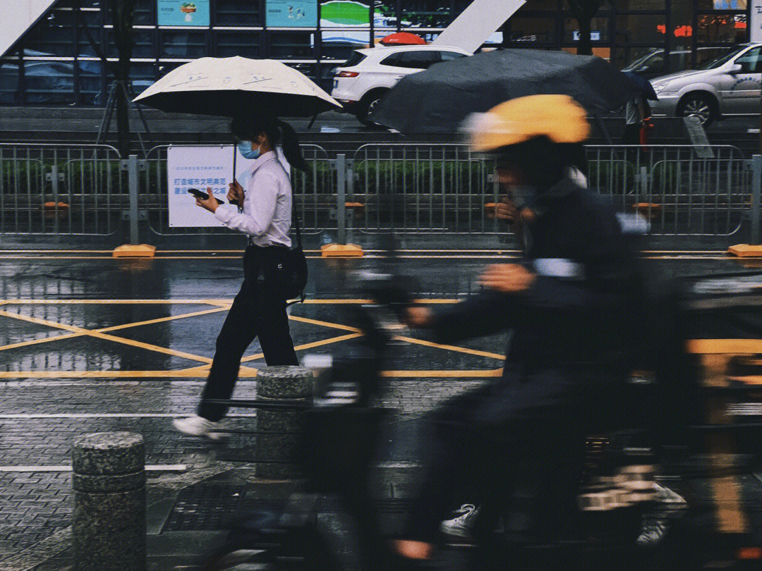 人来人往图片 唯美图片