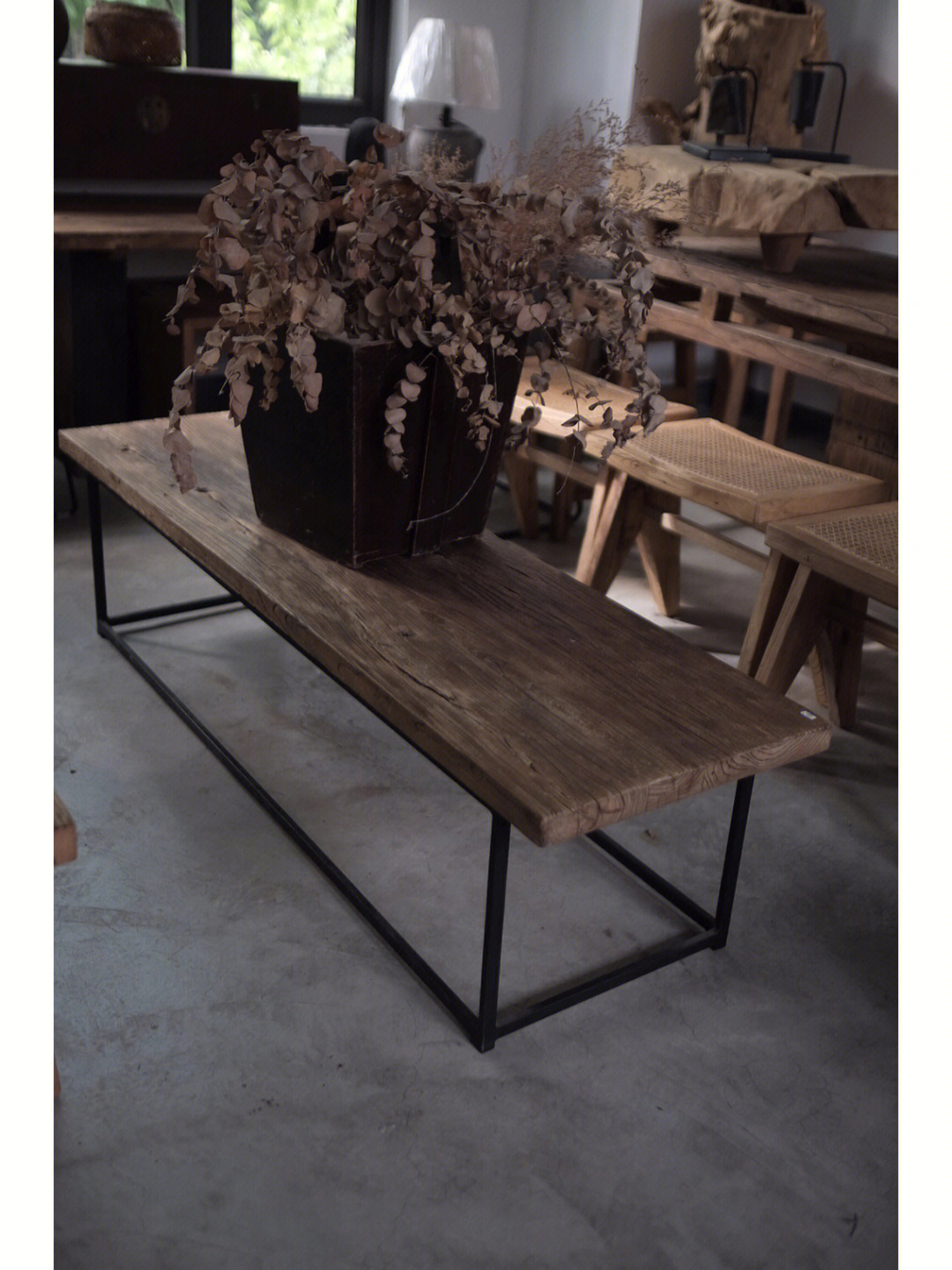矮长条老木板桌