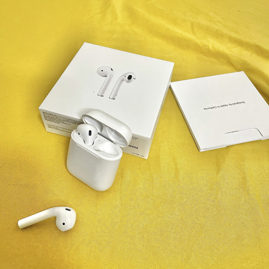 苹果airpods二代蓝牙无线耳机
