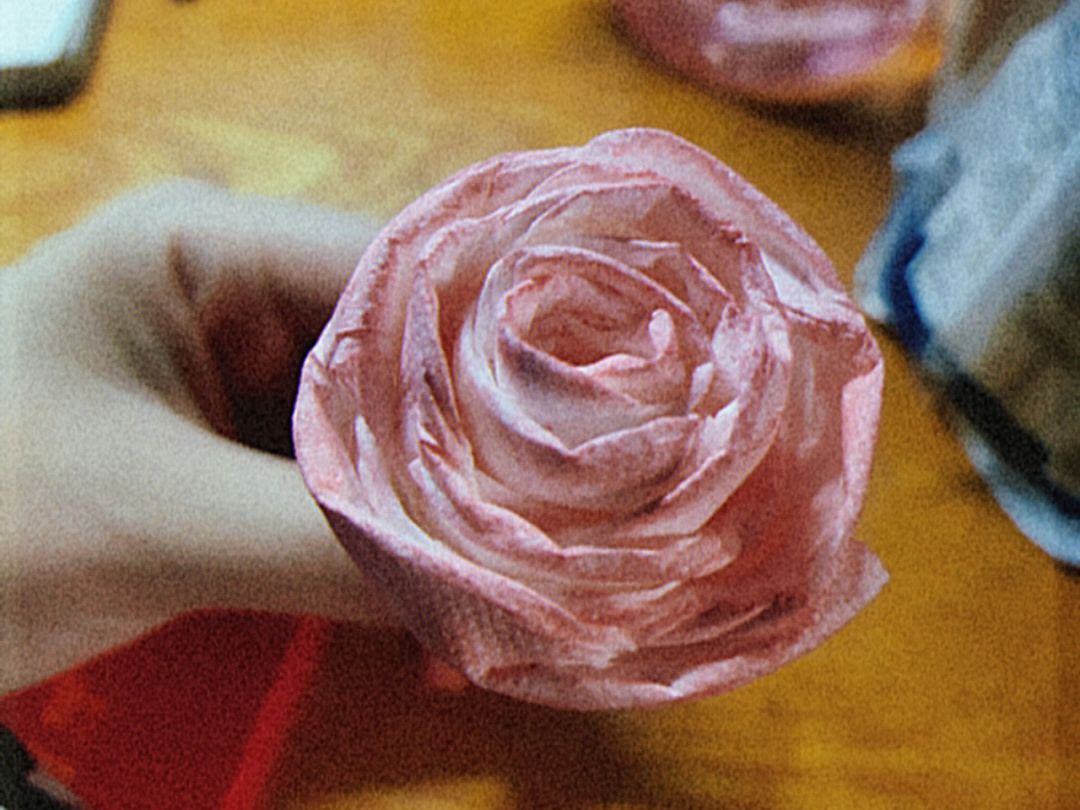 纸巾玫瑰教程图片