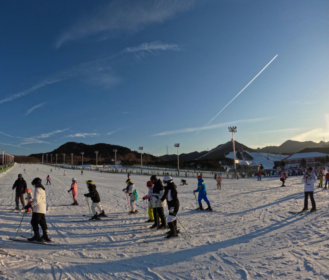 蔚县滑雪场图片