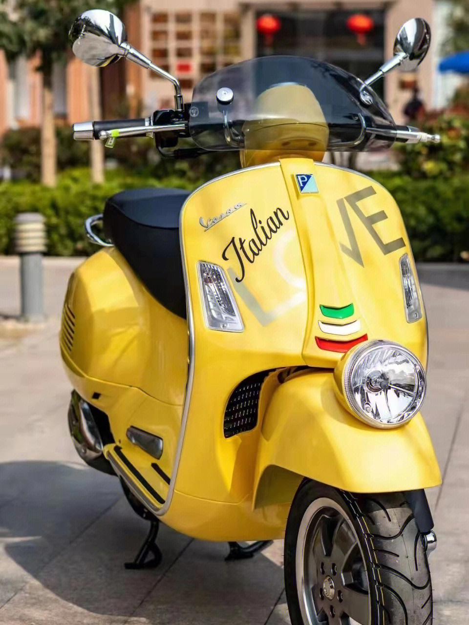 我宣布我爱上这个颜色了vespa6日特别版