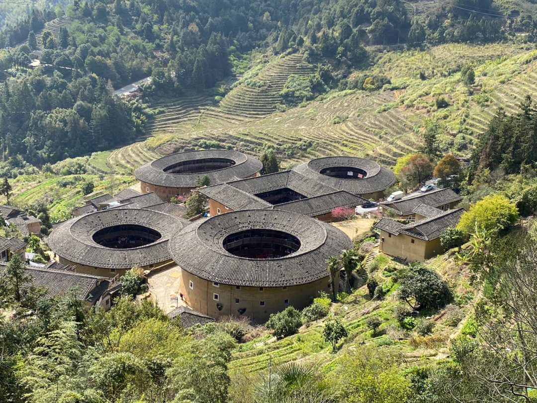 福建土楼四菜一汤地形图片