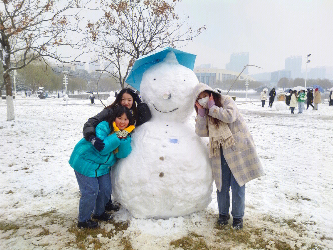 堆雪人的步骤图片