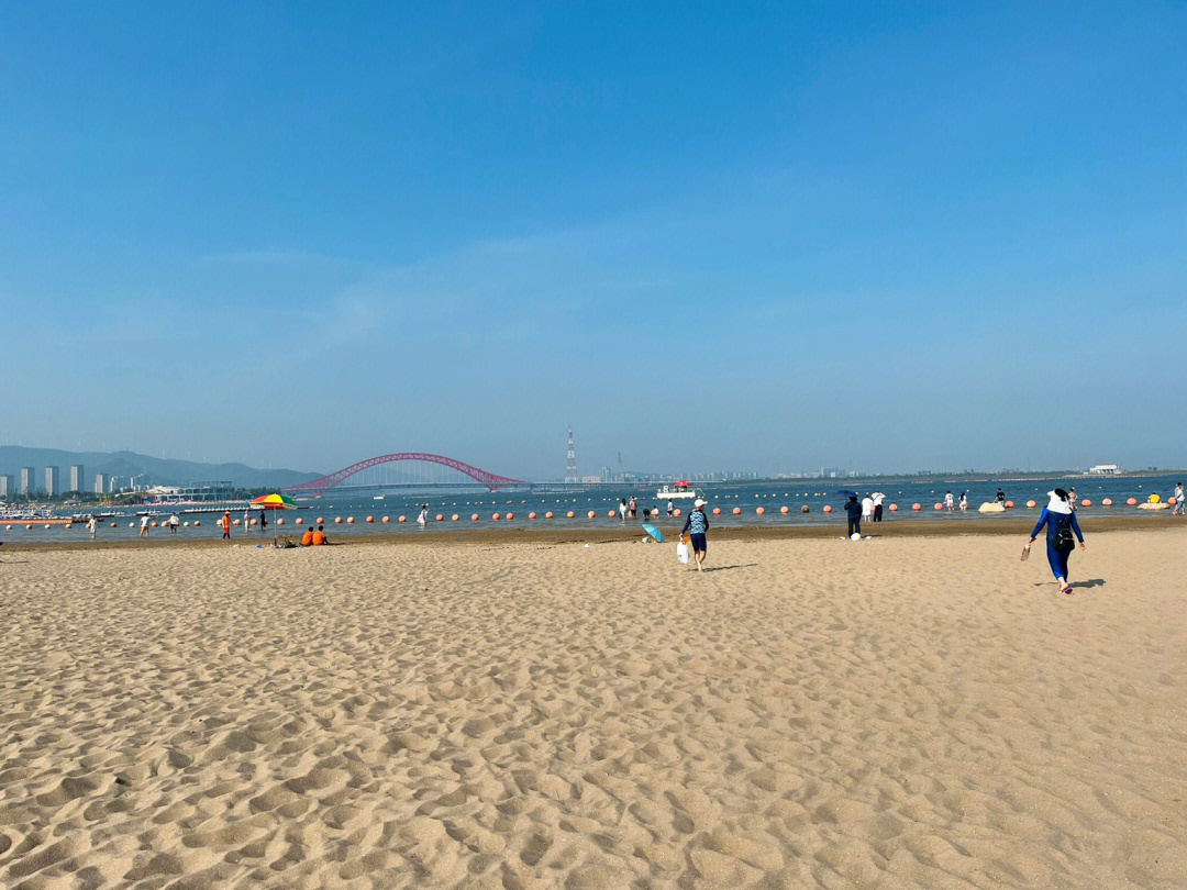暑假海边亲子游推荐宁波梅山湾沙滩公园