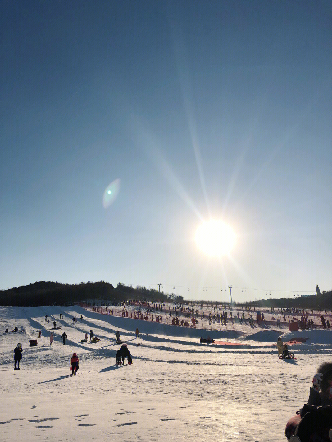 藏马山滑雪场图片