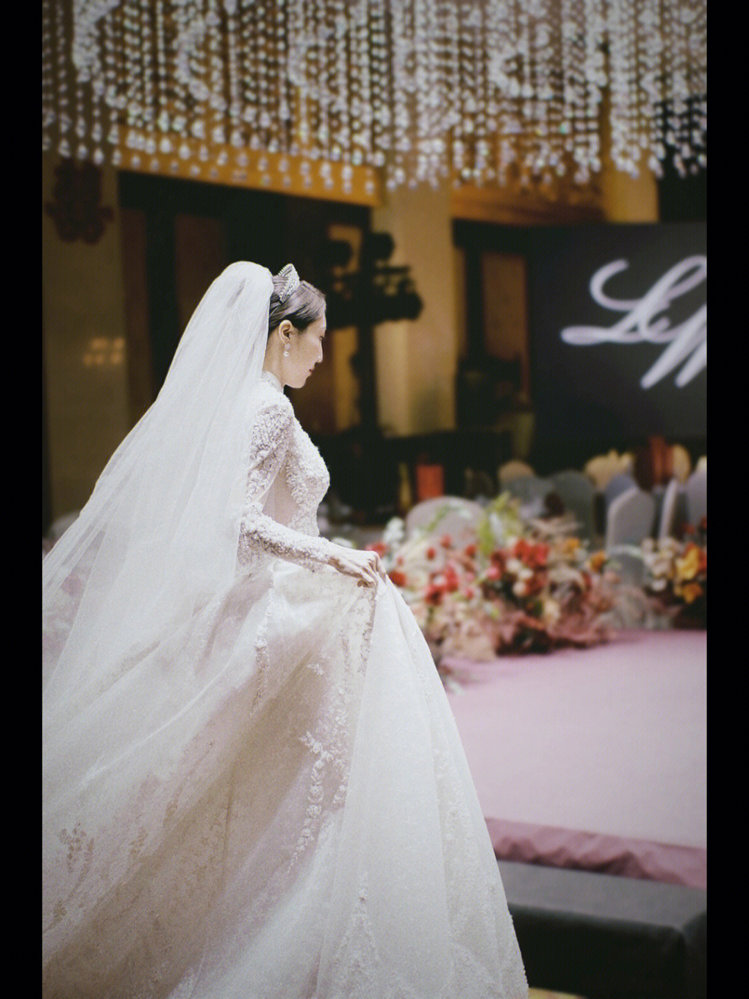 sophia婚纱品牌图片