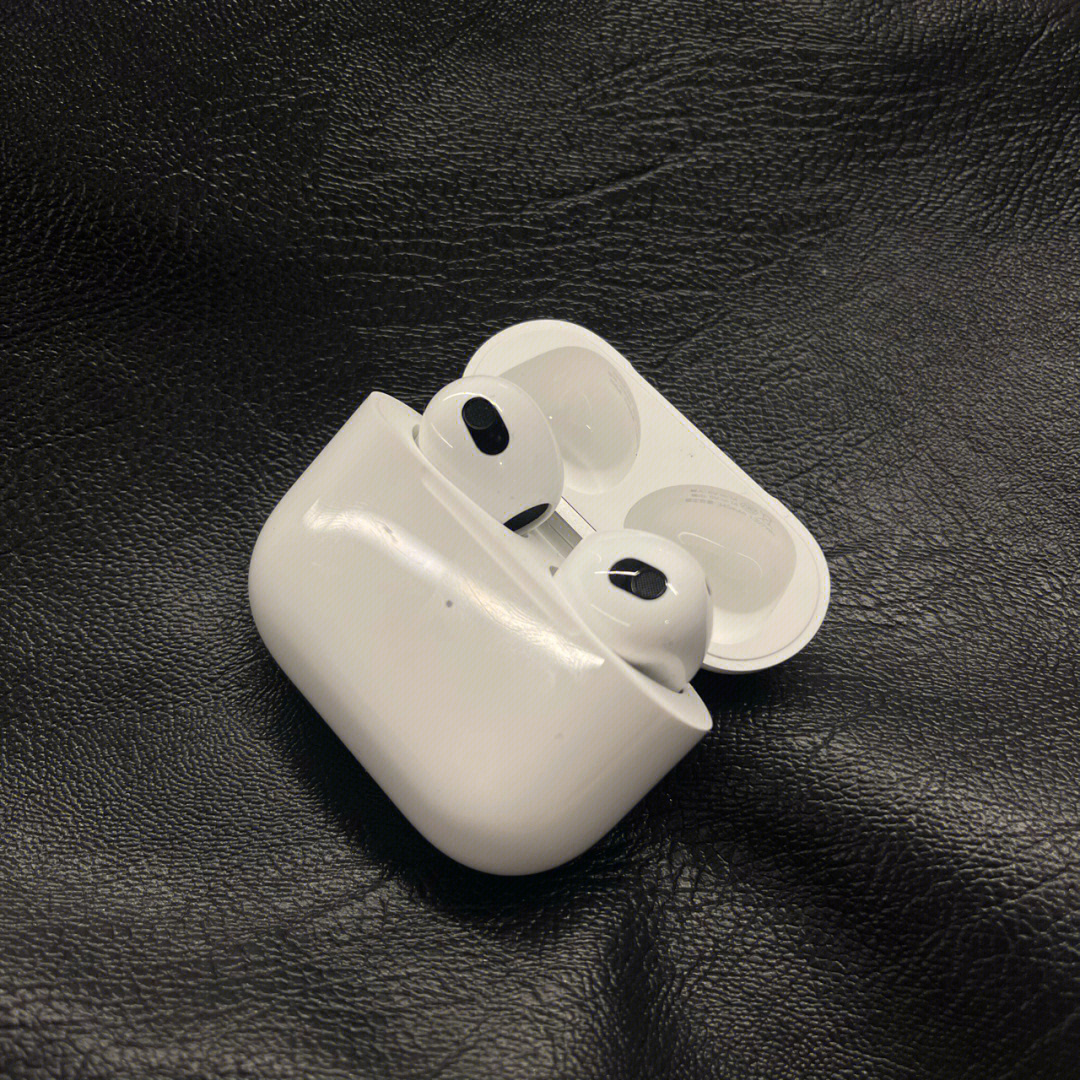 苹果蓝牙耳机appleairpods3代