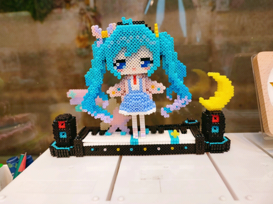 站在琴盘上的初音美极了#今天拼豆了么#周四拼个豆儿#初音#初音