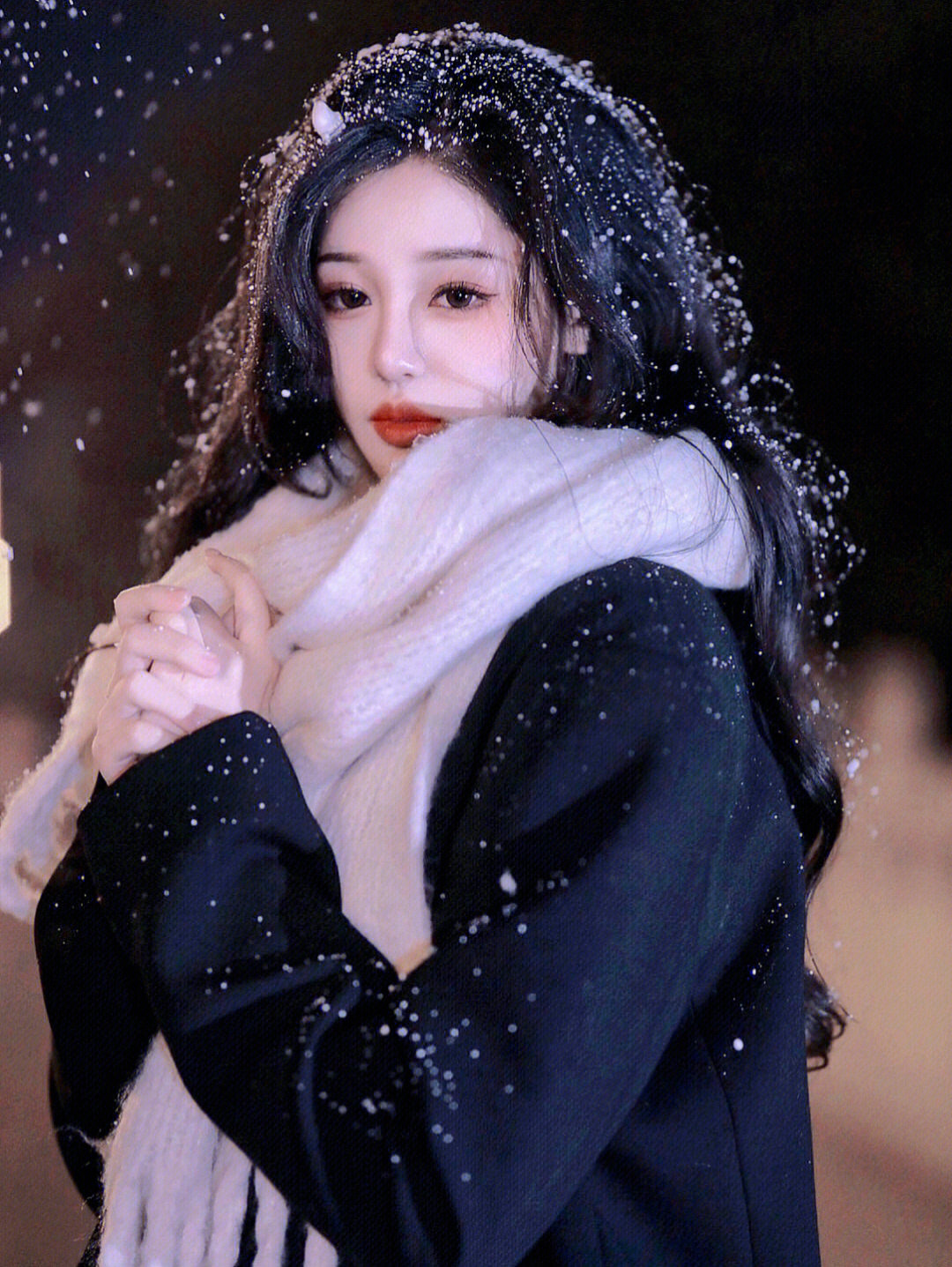 高清伤感雪飘美女图分享