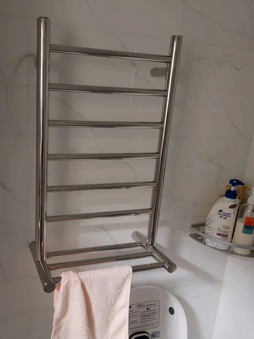 浴巾架安装高度及位置图片