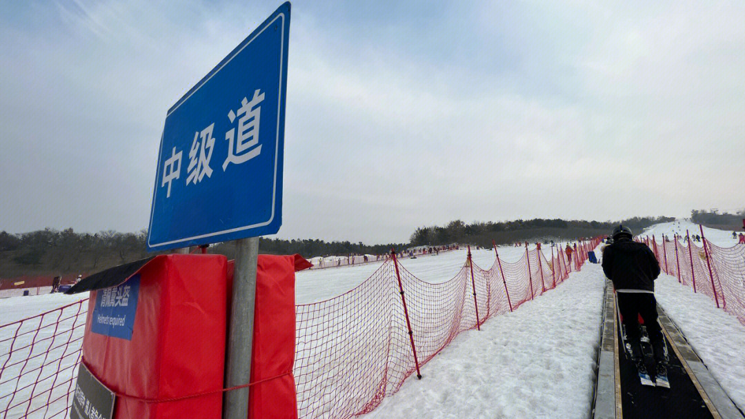 滑雪场冬天一定要去玩的地方